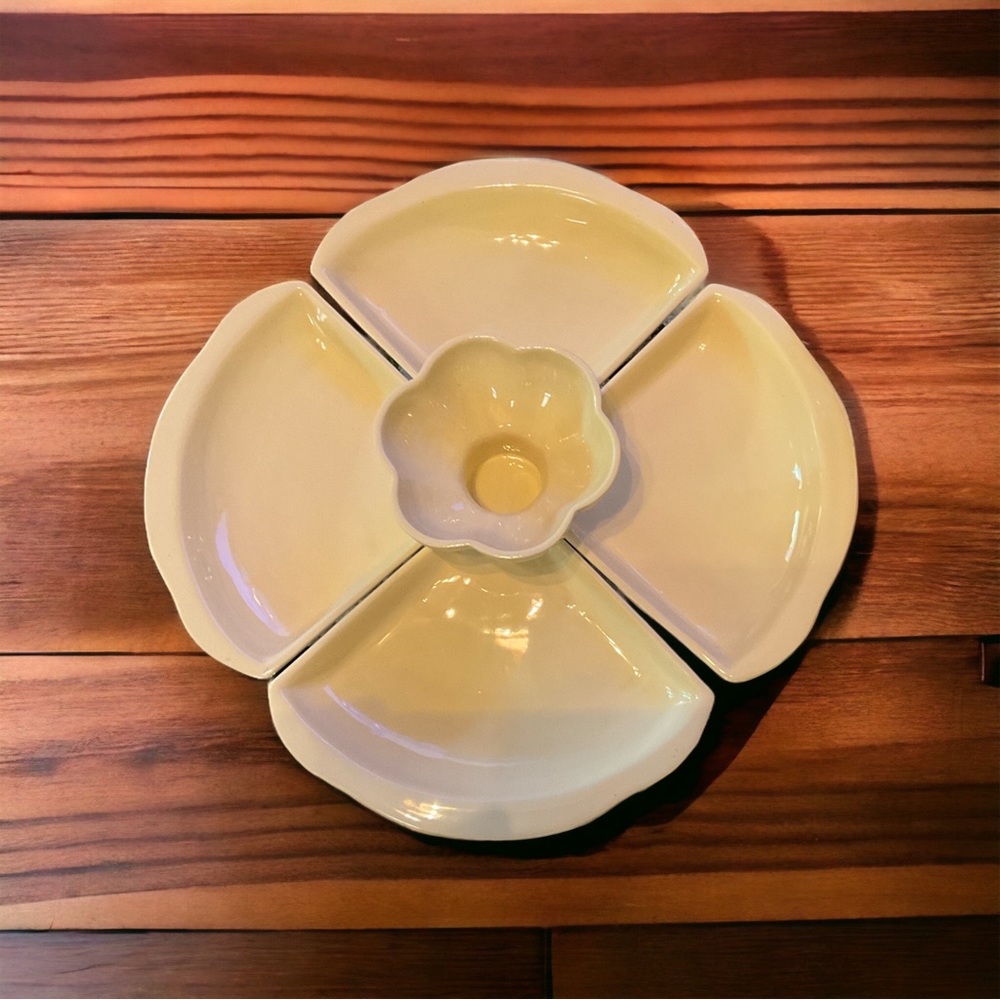 Vintage Calif USA WP 5 Piece Chip/ Serving Set Lazy Susan Pale Yellow
